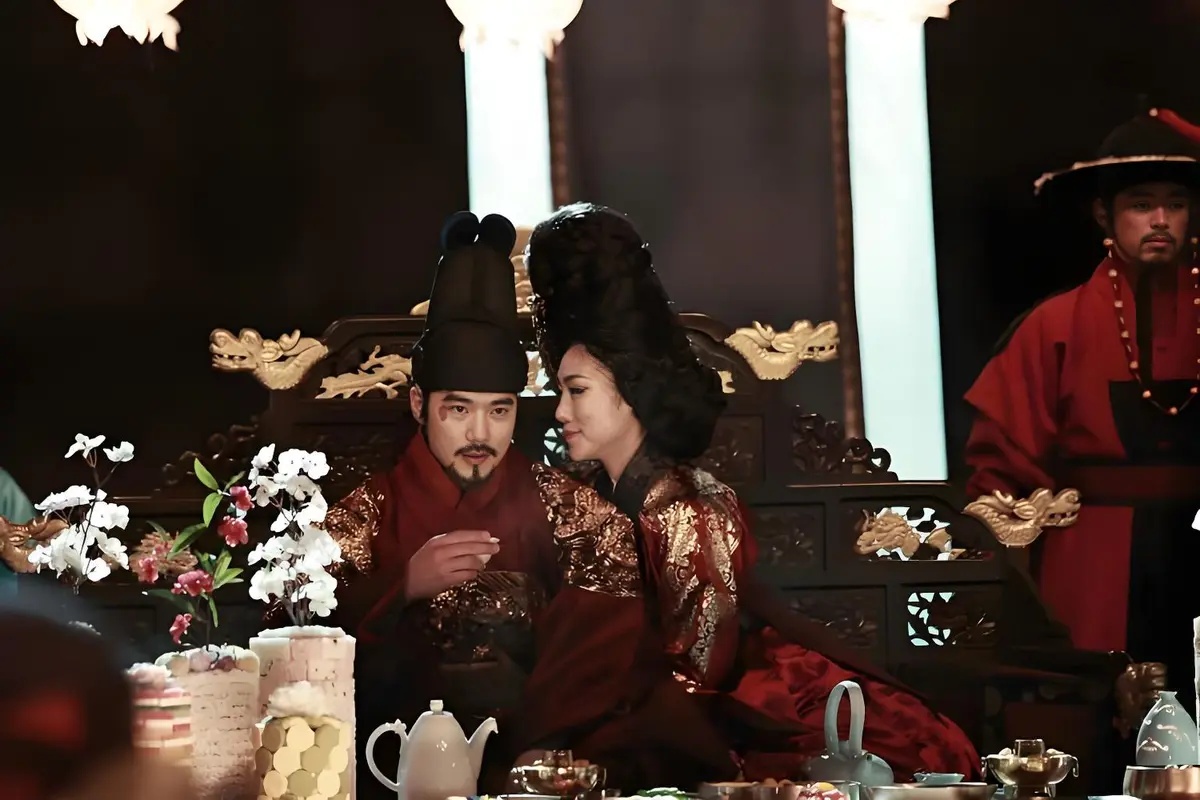 《奸臣》未删减版高清免费在线观看-韩国电影奸臣完整版无广告播放-奸臣高清在线观看