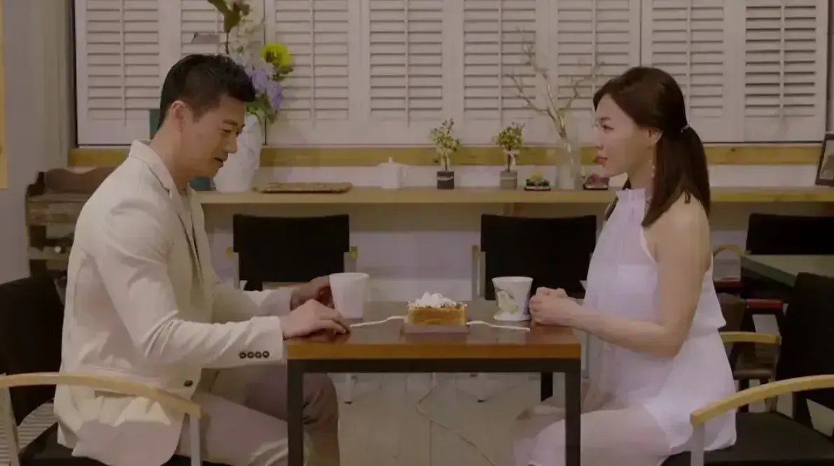 《邻居家妻子》韩国电影未删减版1080P高清-韩语中字在线观看-我邻居的老婆完整版资源下载-免费观看无广告播放