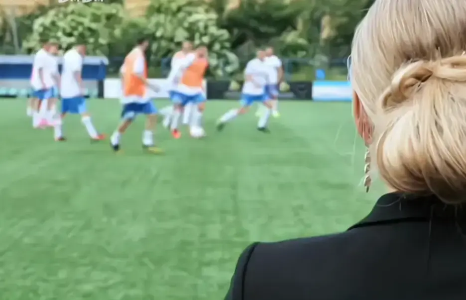 法国电影《Footballers Moms》高清完整版免费在线观看-足球队的女老板们1080P画质-VS影视